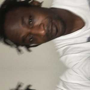 Olivier, un distributeur de produits CBD à Meyzieu